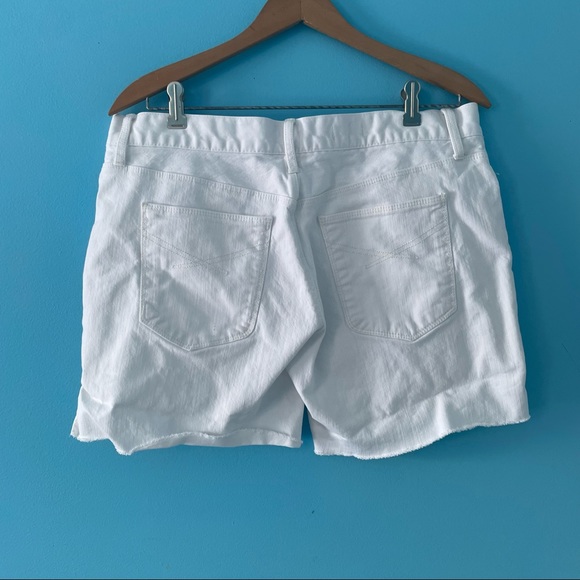 GAP Boyfriend White Denim Jean Shorts 29/8 - Picture 6 of 13
